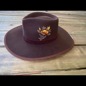 Wyeth Wide Brim Embroidered Hat Adjustable New
